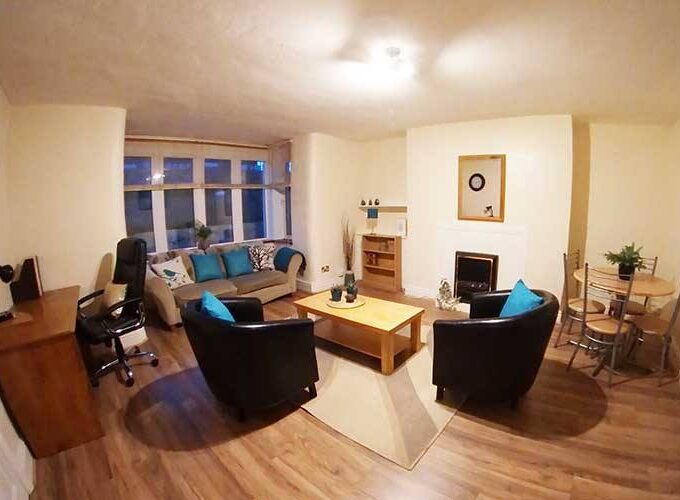 Studio flat for rent near Northampton University lounge