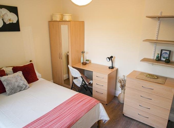 Eight bed student and nurse accommodation in Northampton Bedroom 4