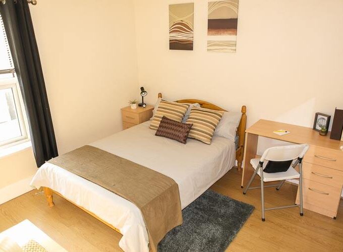 Eight bed student and nurse accommodation in Northampton Bedroom 7